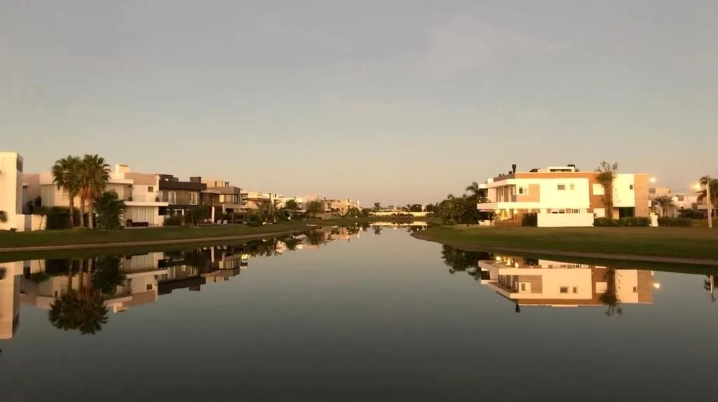 Imagem SOBRADO BEIRA LAGO