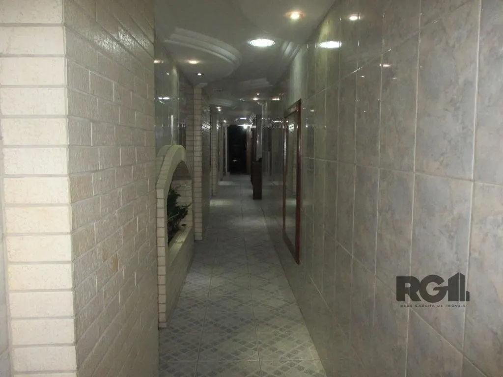 Imagem Apartamento no Centro de 2 dormitórios reformado