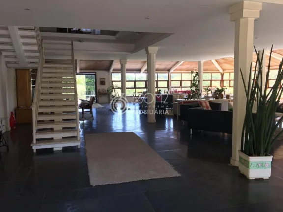 Imagem Sobrado em Condomínio para Venda em Mairinque / SP no bairro Dona Catarina