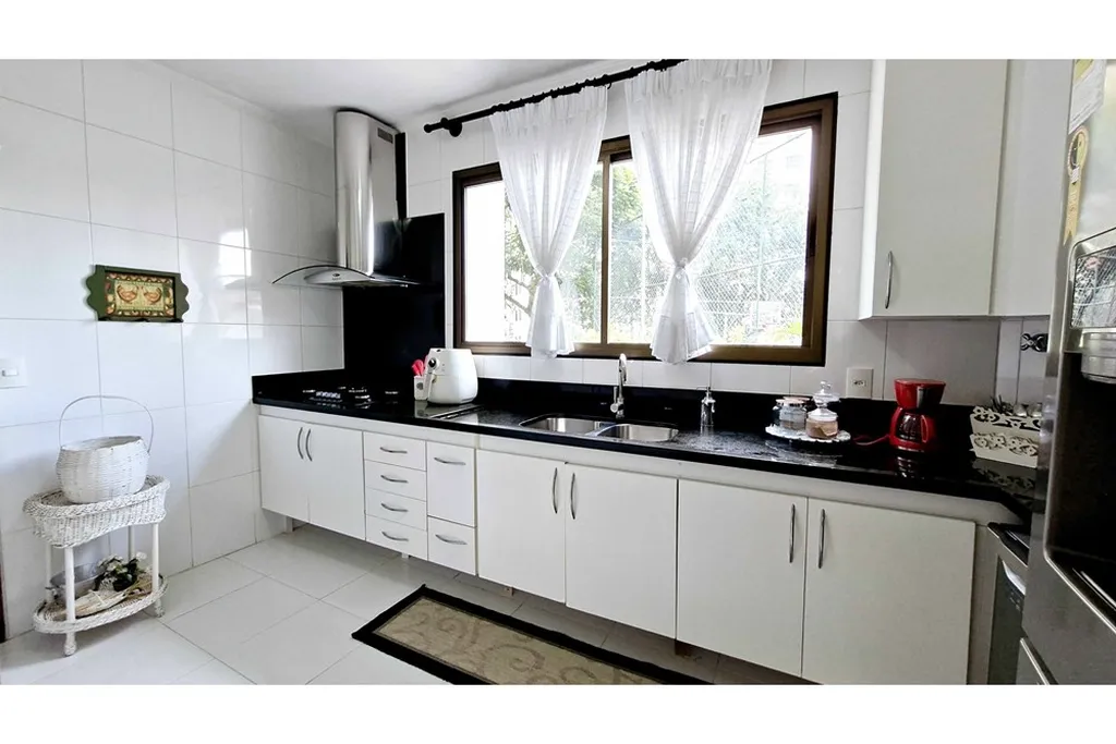 Imagem Apartamento à venda em São Paulo, Campo Belo, com 4 quartos, 240m2