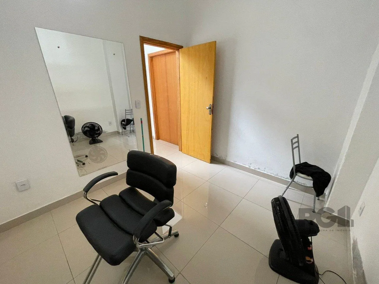 Imagem Prédio comercial 225m², com 5 lojas individuais, pé direito alto Vila Conceição.