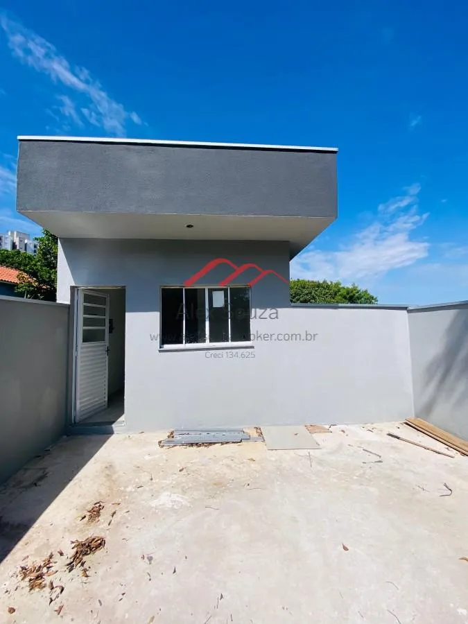 Casa para Venda, 3 dormitórios, 2 banheiros, 2 vagas