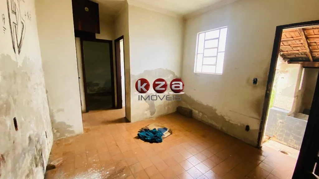 Imagem Oportunidade única: Casa comercial à venda em Valinhos-SP, Vila Papelão! 2 quartos, 1 sala, 1 banheiro, 1 vaga, 142,28m².