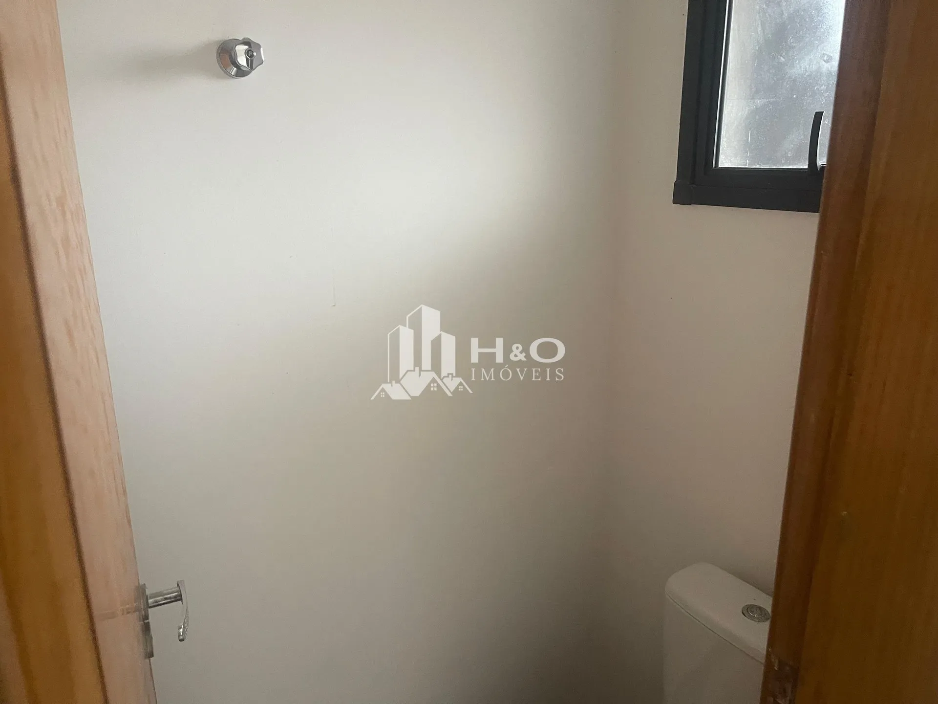 Imagem Oportunidade. Sobrado à Venda em São Miguel Paulista - 2 Suítes, Sacada, Financiamento pelo Minha Casa Minha Vida