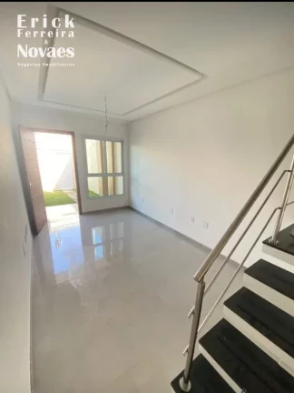 Imagem Casa a Venda na Praia do Morro-ES com 3 suítes sendo uma Suite master com Varanda, Sala de Estar e Jantar, quintal e Piscina e 2 vagas de garagem