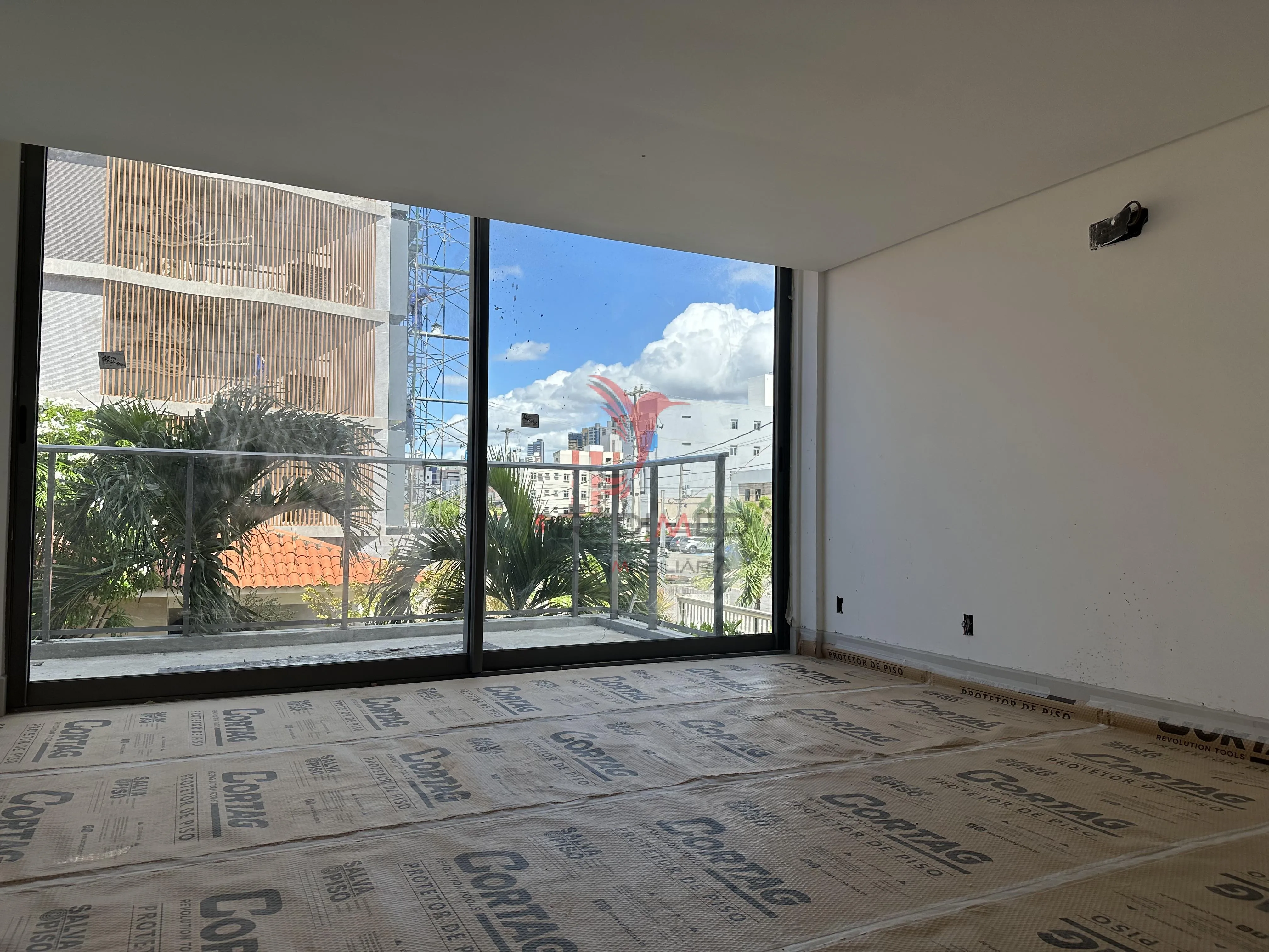 Imagem Vende-se flat novo na melhor localização do Bessa, pé na areia