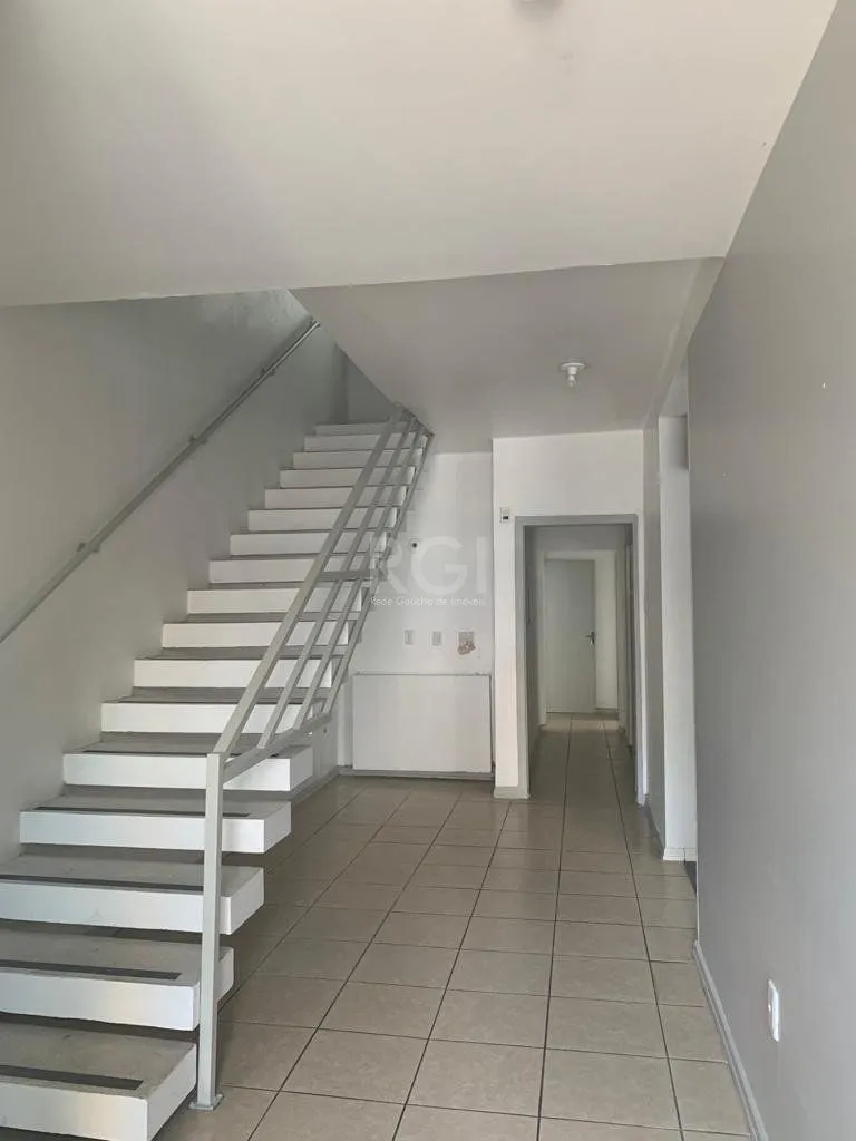 Imagem Casa Comercial com 03 pisos no Bairro Floresta