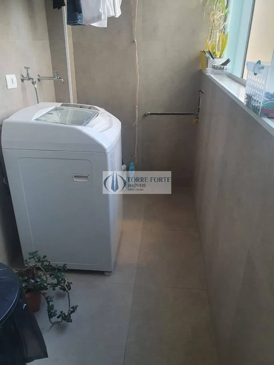 Imagem Apartamento com 3 dormitorios 1 banheiros 1 vaga na Vila Ivone.