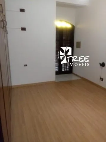Imagem VENDA DE SOBRADO NO JORDANÓPOLIS, EM ARUJÁ/SP 318m², com 6 quartos, 2 suítes, 2 salas, cozinha c/planejados, despensa, edícula, 2 vagas. CONSULTE-NOS.