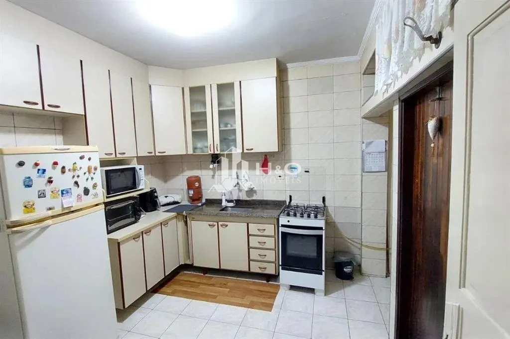 Imagem Oportunidade no Tatuapé: Casa Térrea com Suíte e Vaga Coberta - Localização Privilegiada