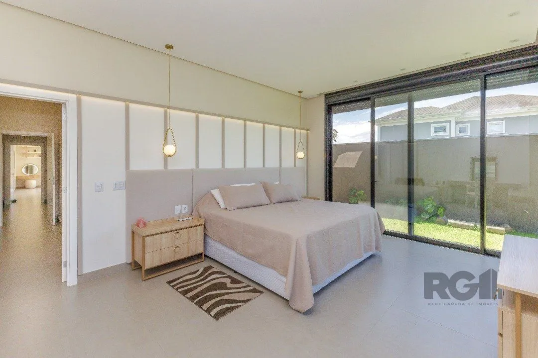 Imagem Casa térrea com piscina, no Condominio Terra Ville com 380,27m2 e 3 suites.