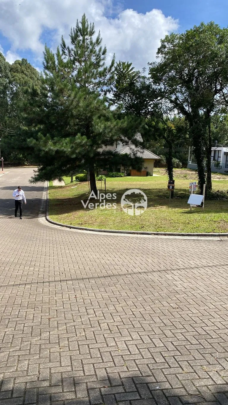 Foto do imóvel Vende-se terreno em Gramado, Vivendas do Arvoredo, 464,82m2