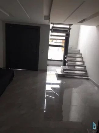 Imagem Casa a venda em condomínio, 05 quartos sendo 03 suítes, no Bairro Alto em Curitiba PR