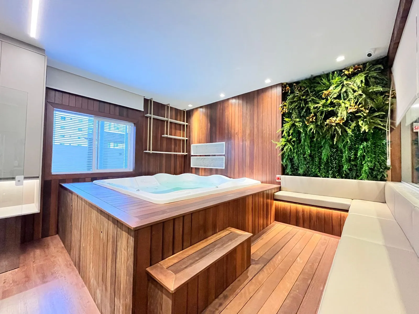 Imagem Apartamento à venda com 147m2 por R$ 1.650.000,00