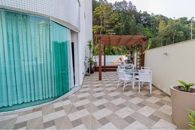 Imagem Apartamento para venda no bairro Pioneiros em Balneário Camboriú