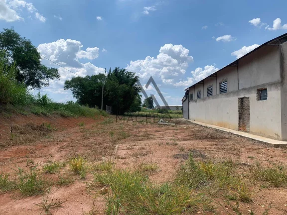 Imagem Área de 60 mil m² para Locação em Porangaba/SP