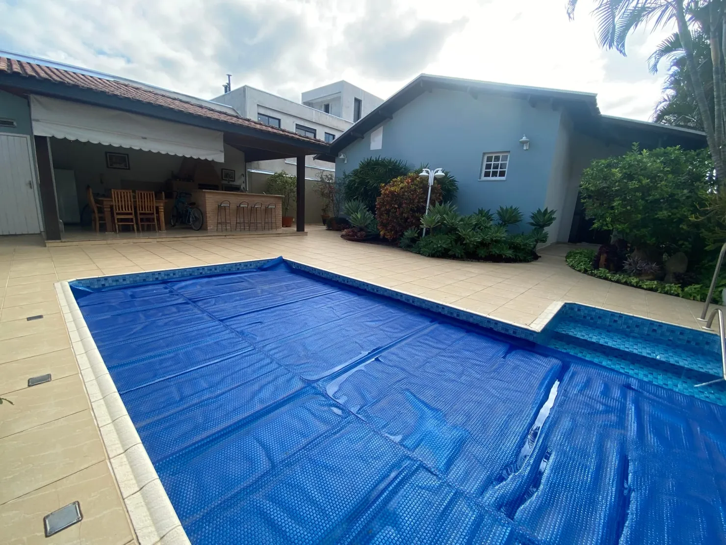 Imagem Casa à venda 3 Quartos, 1 Suite, 4 Vagas, 600M², Internacional Park, Guaratinguetá - SP