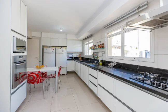 Imagem Apartamento à venda em São Paulo, Moema, com 3 quartos, 210m2