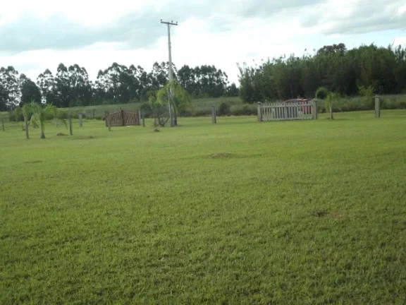 Imagem Belo Sítio com 4.000m², Cercado, Águas Claras, Viamão