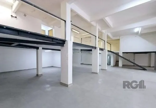 Imagem Libertas imobiliária aluga loja na Av. Assis Brasil com 530m²-Passo D`areia