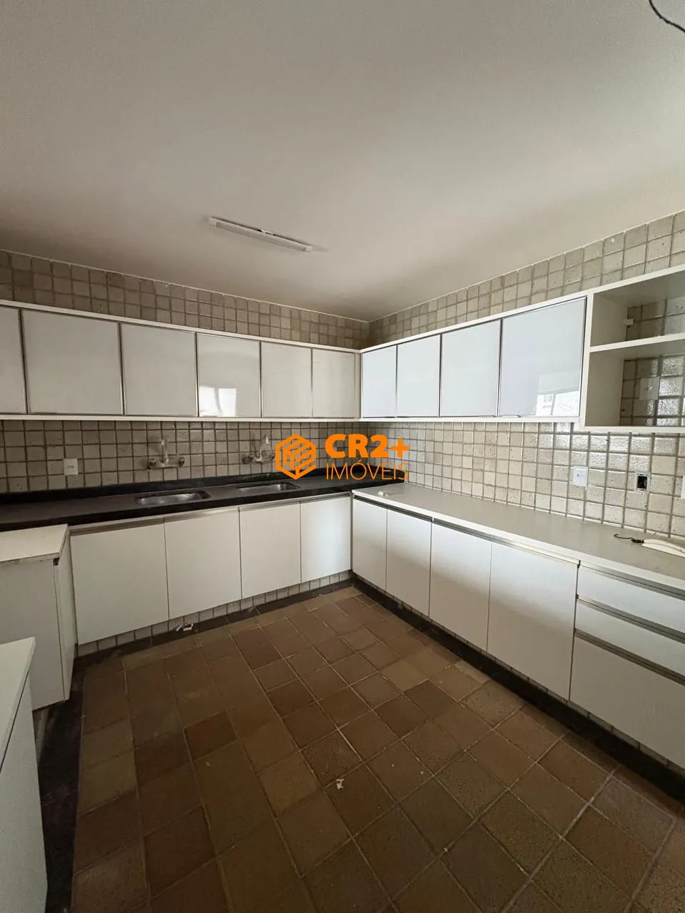 Imagem APARTAMENTO A VENDA - 4 SUITES - 405M - VARANDA- 4 GARAGENS