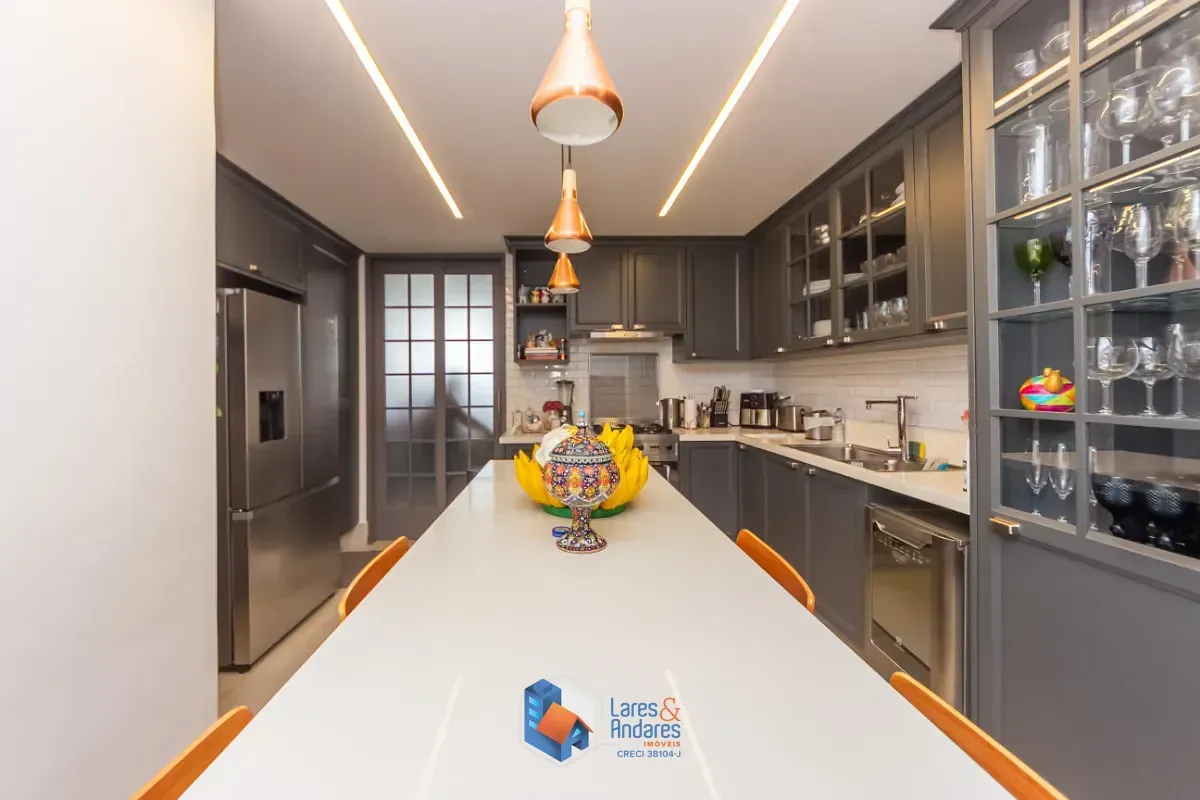 Imagem Apartamento para venda em Moema com 4 quartos, sendo 3 suítes, 162m²