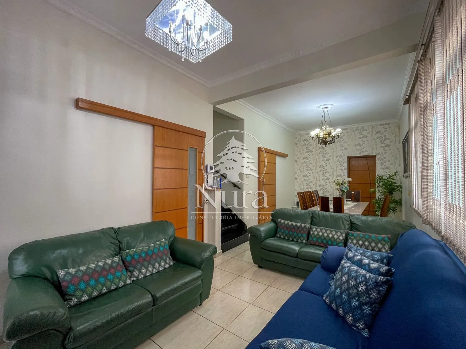 Imagem Sobrado de 4 quartos, 150m² no bairro Gonzaga, em Santos