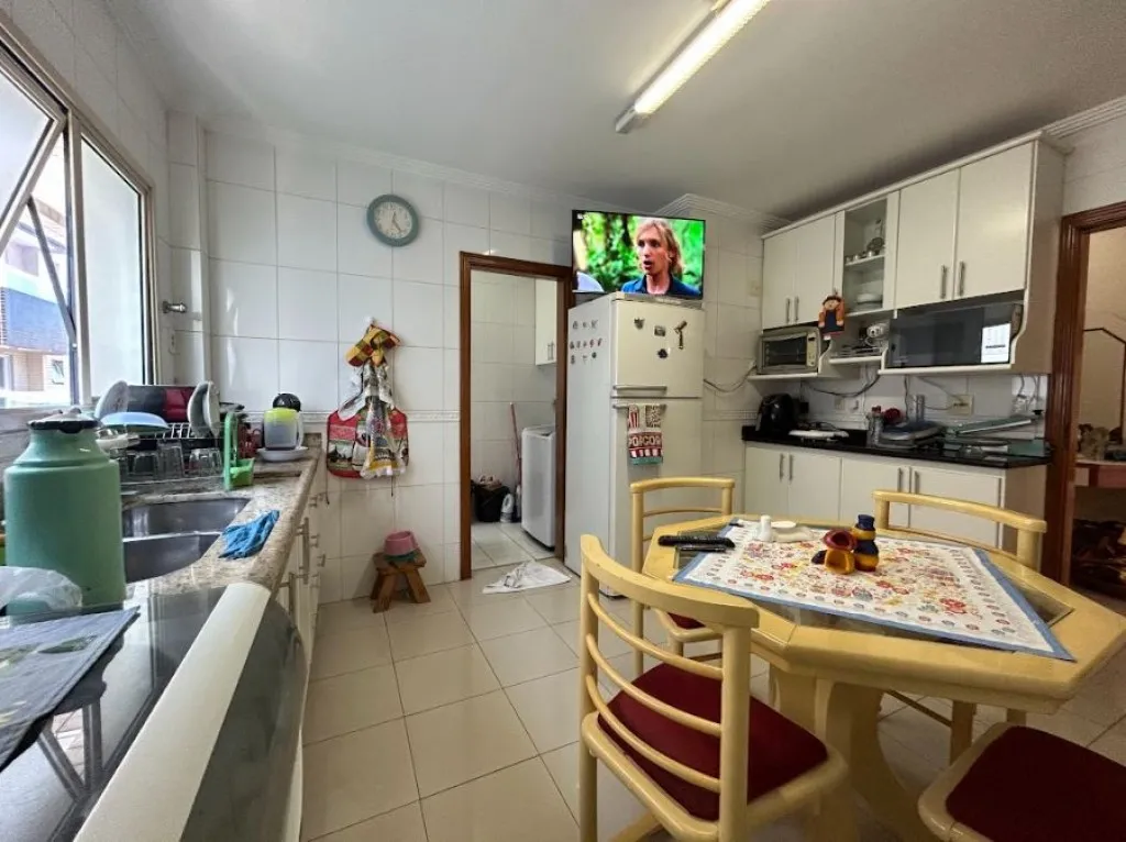 Imagem APARTAMENTO COM 230,00 m² - CANTO DO FORTE - PRAIA GRANDE SP