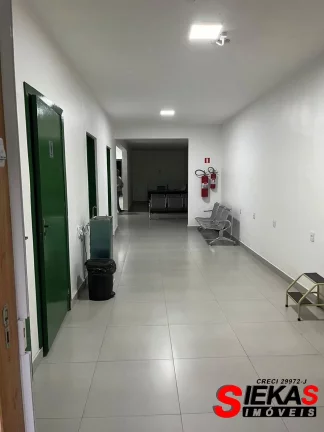 Imagem Excelente oportunidade: Ponto Comercial para locação em Guarulhos-SP, Jardim Presidente Dutra, 12 salas, 7 banheiros, 2 vagas, 440m².