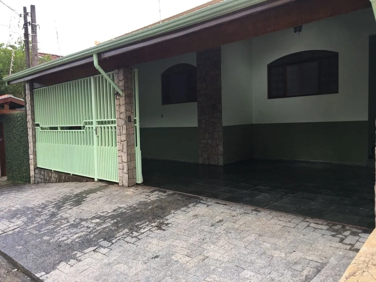 Imagem Casa à venda 3 Quartos, 1 Suite, 3 Vagas, 219M², Santana, Pindamonhangaba - SP