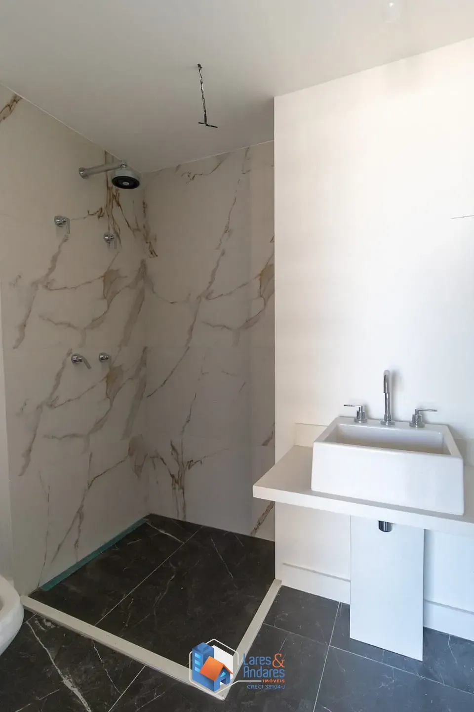 Imagem Apartamento para venda em Jardim das Acácias com 5 quartos, sendo 5 suítes, 402.44m²