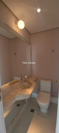 Imagem Imperdível: Apartamento de Luxo com 3 Suítes e 3 Vagas no Campo Belo, São Paulo-SP - 240m²!