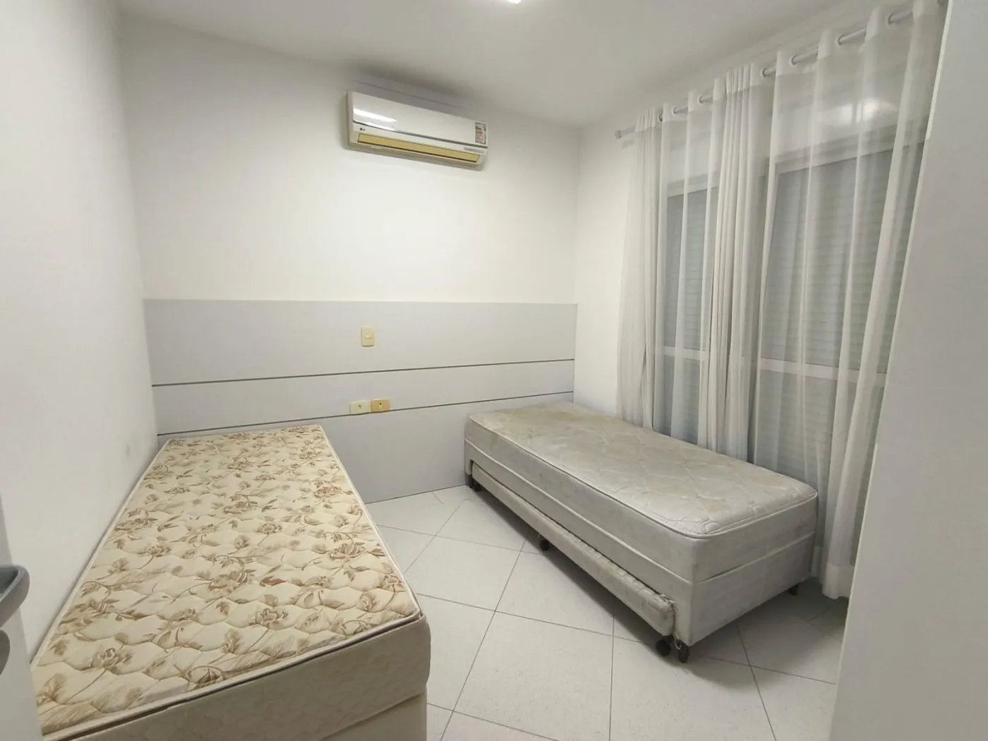 Imagem Casa para Venda em Bertioga, Riviera, 5 dormitórios, 5 suítes, 6 banheiros, 5 vagas