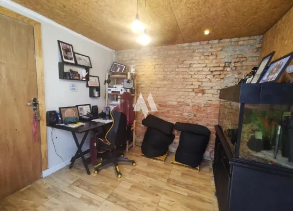 Imagem Casa na encruzilhada com 4 quartos sendo 1 suíte