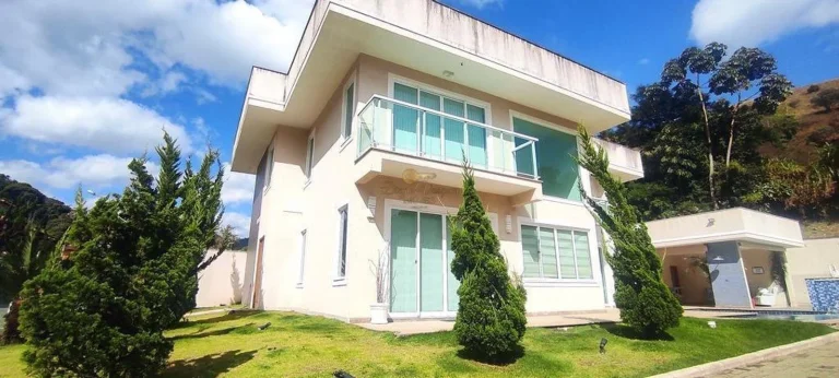 Imagem Casa em Condomínio para Venda em Teresópolis / RJ no bairro Prata