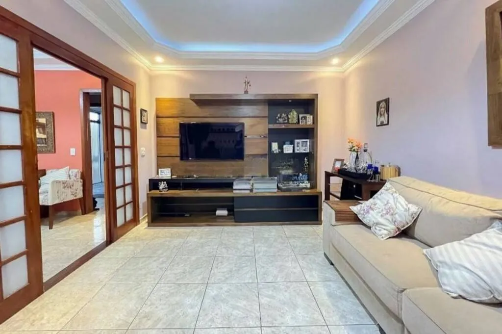 Imagem Casa Alto da Lapa - 163M², 3 Dorms, 1 Suíte, 6 Vagas, Churrasqueira.