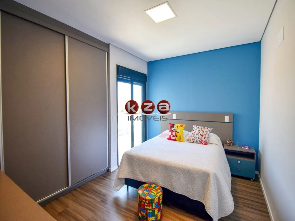 Imagem Imóvel de Luxo à Venda em Valinhos-SP: Casa de 4 quartos, 4 suítes com 330m² no Condomínio Residencial Querência.