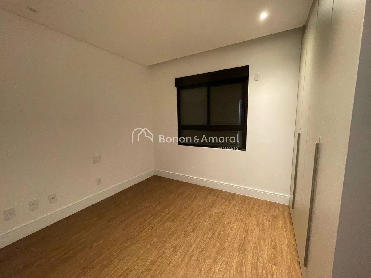 Imagem Casa em condomínio para venda em Sousas - Campinas S.P.