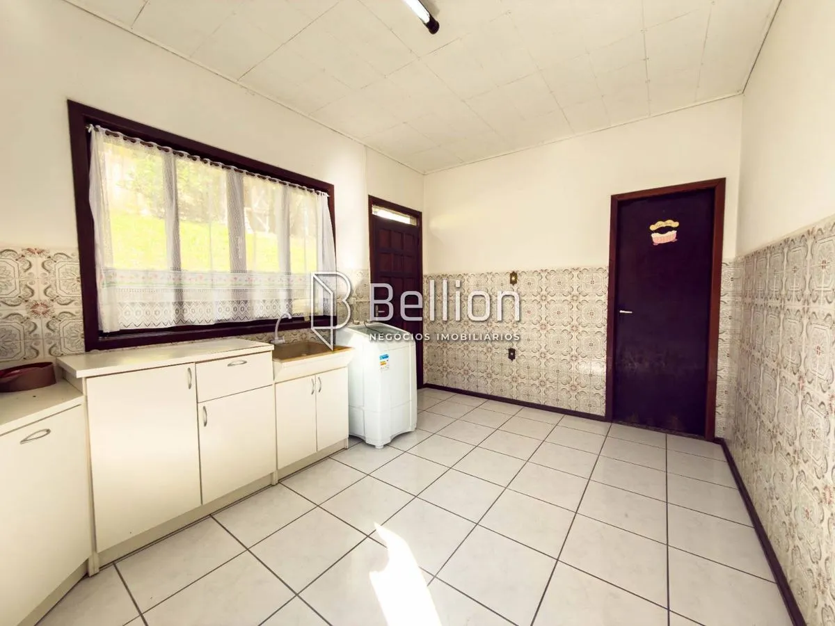 Imagem Casa Semi Mobiliada em Terreno de 1.550m² com Potencial Residencial e Comercial em Rodeio