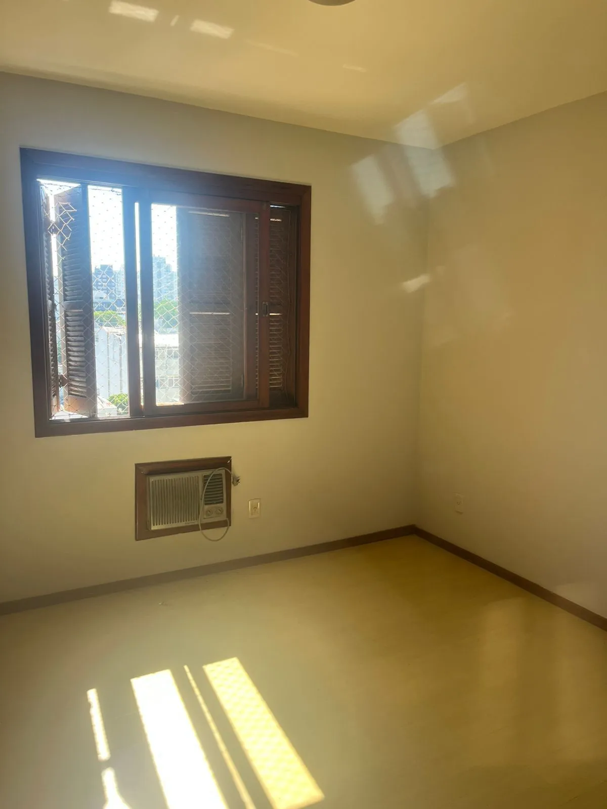 Imagem Apto 03 dorm com suíte, leste/norte, 02 box, vista definitiva, no Passo da Areia