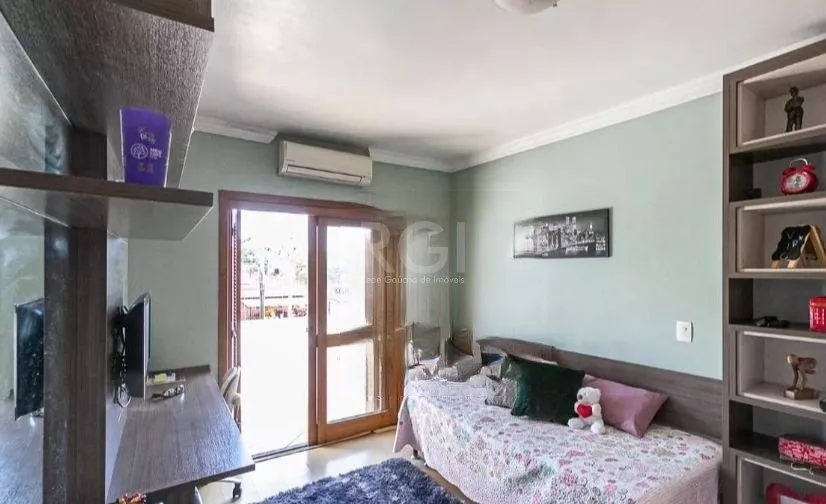 Imagem Casa para Venda - 336m², 4 dormitórios, sendo 1 suites, 2 vagas - Camaquã