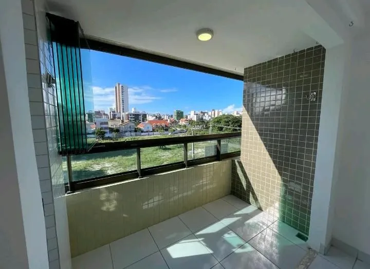 Imagem Apartamento com 3 quartos, suíte, elevador, piscina e 2 vagas em Intermares, próximo à Praça do Bela Vista.