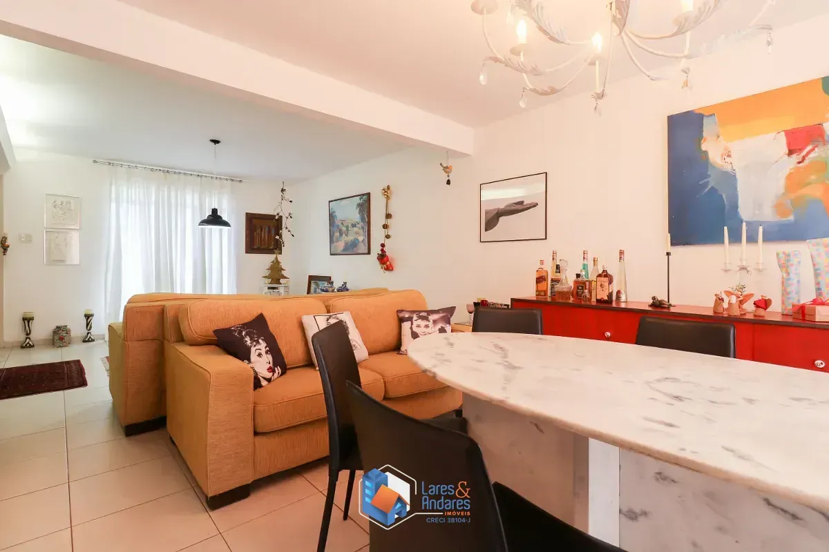 Imagem Casa para venda em Vila Cordeiro com 3 quartos, sendo 1 suíte, 164m²