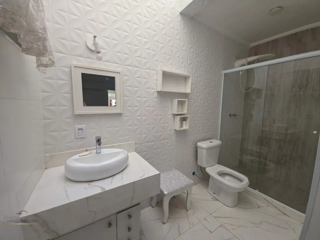 Imagem Casa com piscina, área gourmet a venda próximo ao centro de Poços de Caldas - MG