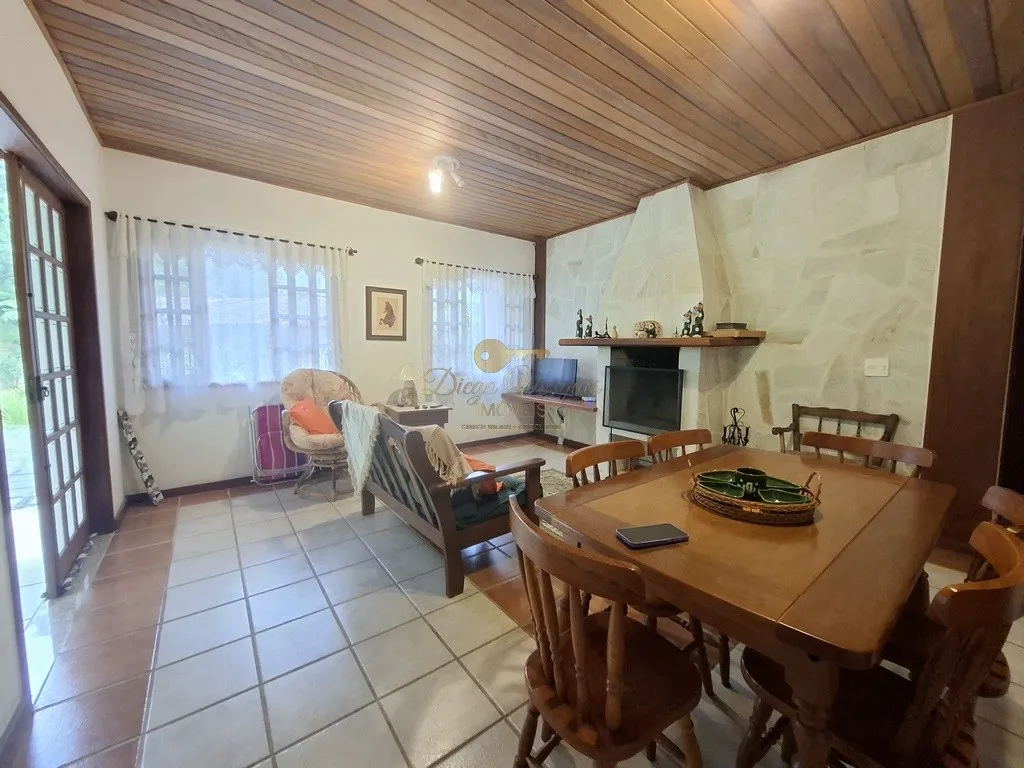 Imagem Casa em Condomínio para Venda em Teresópolis / RJ no bairro Canoas