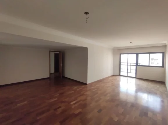 Imagem Apartamento a venda com 136 m² na região central de Piracicaba, sala para 3 ambientes com sacada, ...