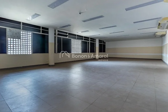 Imagem Imóvel comercial localizado no centro de compras de Campinas, na praça Rui Barbosa (praça do
conv...