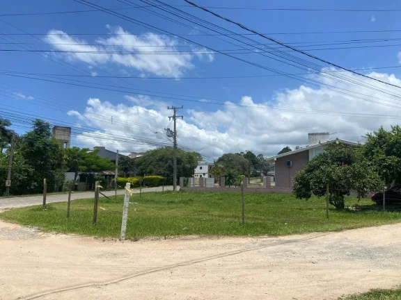 Imagem Terreno de Esquina à Venda em Garopaba, 363m², Escritura Pública e Ótima Localização!