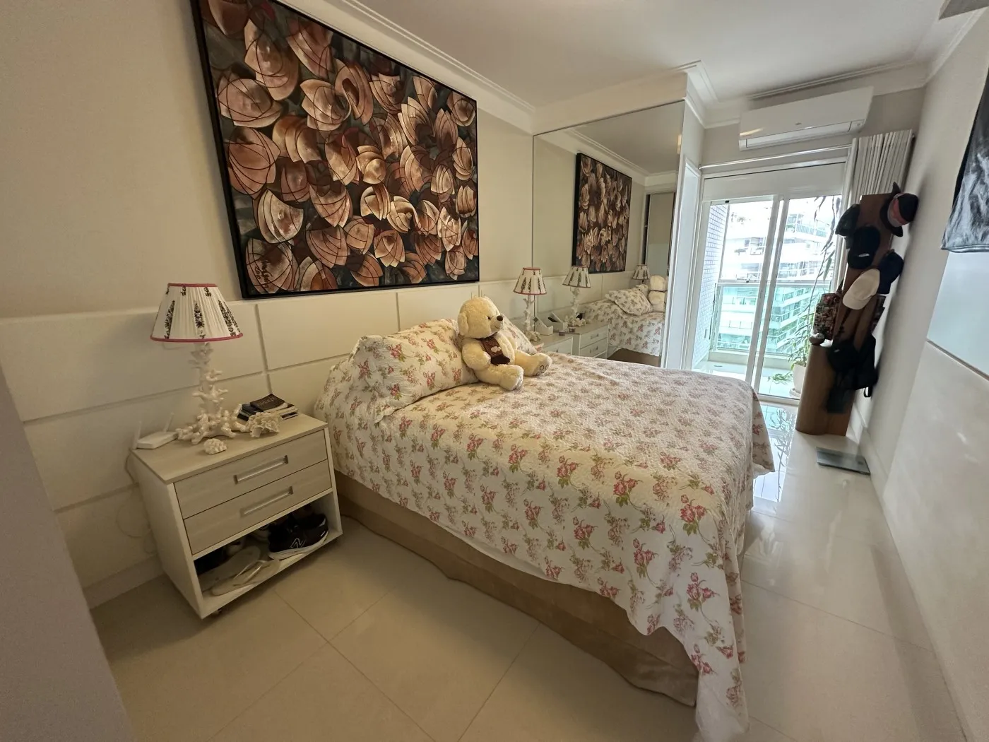 Imagem Apartamento para Locação, Centro, 4 dormitórios, 3 suítes, 4 banheiros, 2 vagas