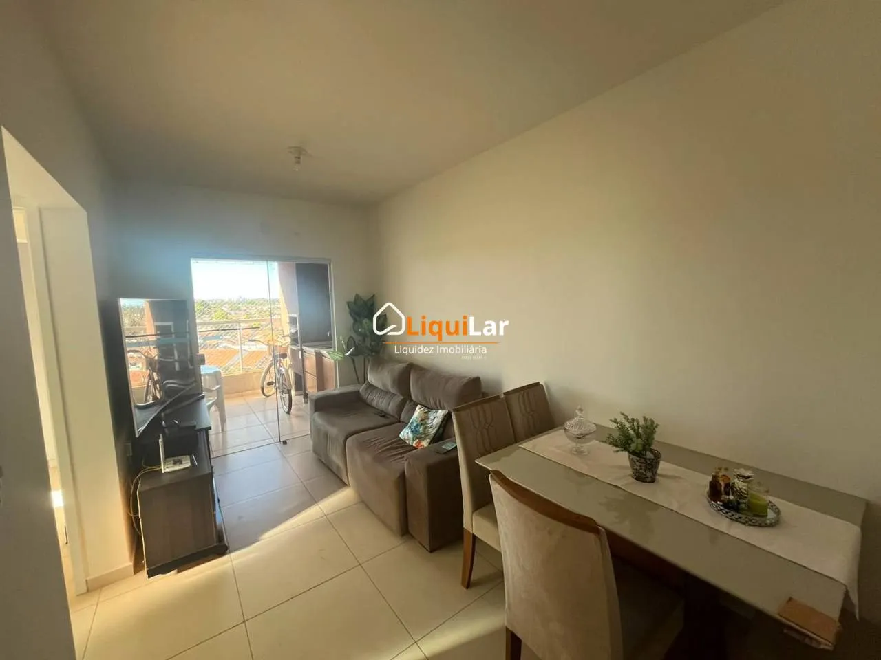 Imagem Condomínio Villas de Saragoça | Porteira Fechada, 2 Quartos, Suíte e Sacada Gourmet